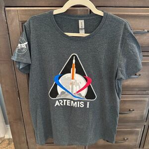 NASA Artemis I Launch Graphic Tee Gray Gildan Cotton Ladies Size L